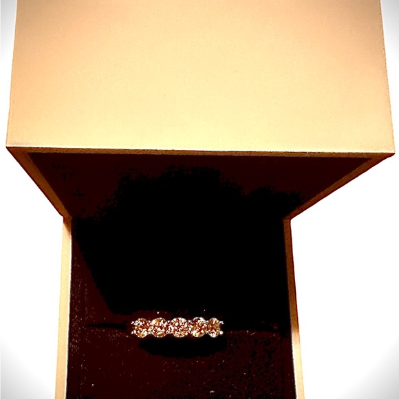 5 Stone Moissanite Rings for Women, 3.75MM D Color VVS1 Clarity size 6.5 - Picture 4 of 5